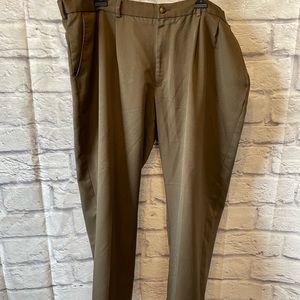 Van Heusen Men’s Dress Pants in Brown 42 x 30.
